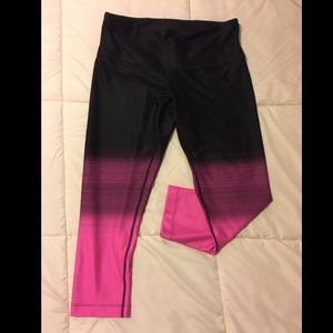Black and pink workout tights/leggings